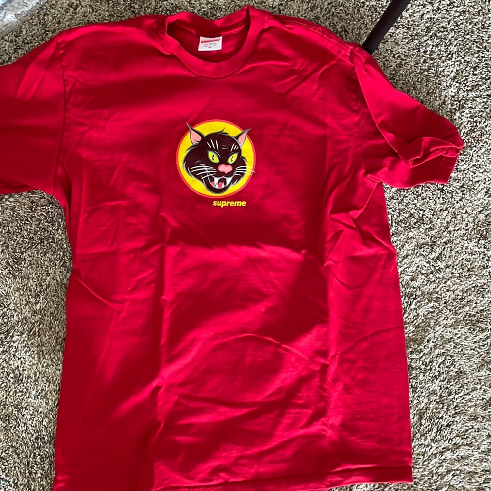 supreme black cat tee shirt